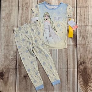 Disney Frozen II Pajama Set Size 4T